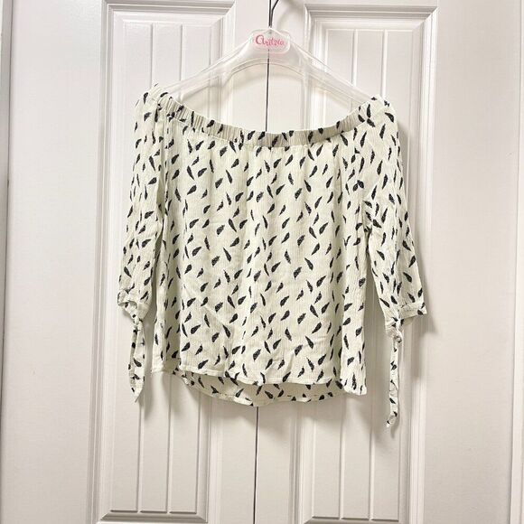 Propaganda Off-the-Shoulder Blouse Ivory Black Leaf Pattern - S - Picture 1 of 11